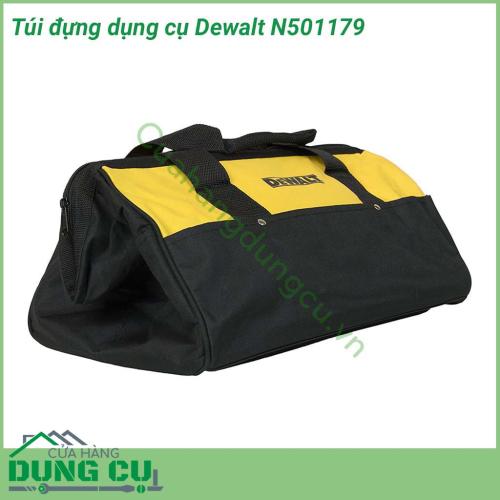 Túi đựng đồ nghề Dewalt N501179 thiết kế 1 ngăn lớn giúp bạn thoải mái đựng đồ nghề trong đó. Túi đựng chống nước mưa, có dây đeo tăng giảm chiều dài khi đeo, chất liệu vải chắc chắn có thể chịu tải trọng.