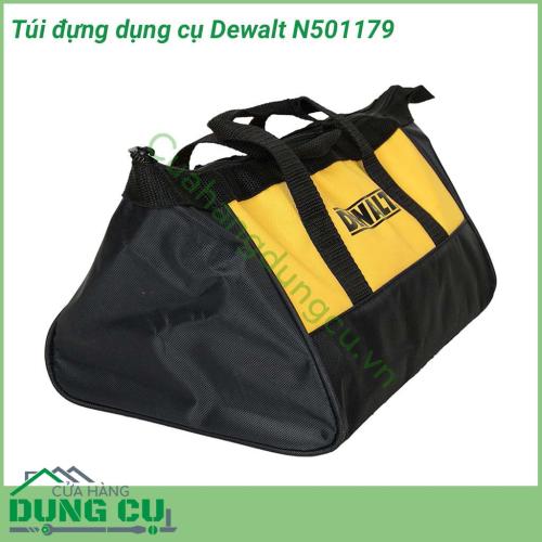 Túi đựng đồ nghề Dewalt N501179 thiết kế 1 ngăn lớn giúp bạn thoải mái đựng đồ nghề trong đó. Túi đựng chống nước mưa, có dây đeo tăng giảm chiều dài khi đeo, chất liệu vải chắc chắn có thể chịu tải trọng.