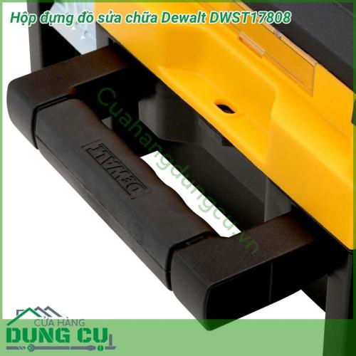 Hộp đựng đồ sửa chữa Dewalt DWST17808 được làm từ chất liệu nhựa cao cấp chống va đập và chịu lực tốt. Phần tay cầm được thiết kế rất đa dạng và tiện dụng giúp xách di chuyển dễ dàng .Thùng được trang bị kẹp sắt chắc chắn giúp không rơi đồ ở mọi tư thế.