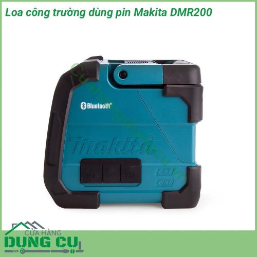 Loa công trường dùng pin Makita DMR200 với chất liệu nhựa tổng hợp tốt nhất, chất lượng bền bỉ, trọng lượng nhẹ nên dễ mang đi lại. Loa Makita DMR200 có màu sắc xanh trang nhã kết hợp với viền đen hài hòa phù hợp với môi trường làm việc của bạn.  