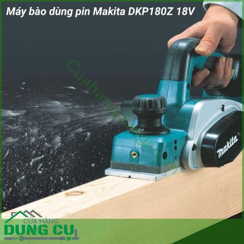 Máy bào dùng pin Makita DKP180Z được thiết kế từ chất liệu cao cấp, cho động cơ bền bỉ cùng khả năng hoạt động ổn định. Vỏ ngoài của máy được làm từ nhựa tổng hợp cho khả năng chống chịu va đập tốt. Thiết kế kiểu dáng nhỏ gọn, tay cầm chống trơn trượt