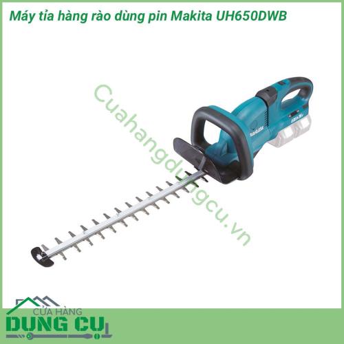 Máy tỉa hàng rào dùng pin Makita UH650DWB công suất hoạt động tương đối cao, chiều dài lưỡi cưa 650mm. Máy có thiết kế vô cùng gọn nhẹ và chắc chắn có thể cầm tay sử dụng rất linh hoạt. Vỏ máy được làm từ nhựa cao cấp, không gỉ sét, tay cầm êm ái.