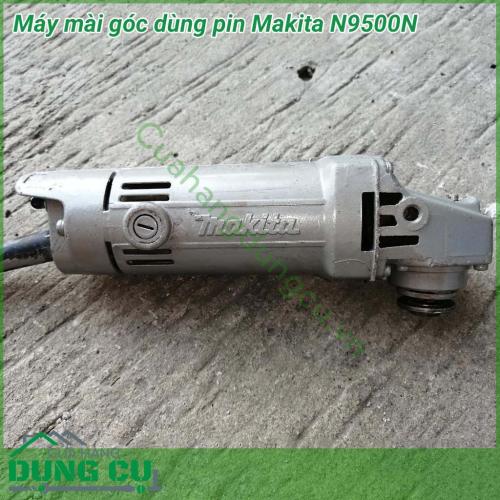 Máy mài góc dùng pin Makita N9500N thiết kế nhỏ gọn với trọng lượng nhẹ. Thân máy thon dài, có độ bám tốt, giúp cầm nắm máy chắc chắn, có thể thao tác mài ở mọi vị trí, ngay cả khu vực cao quá đầu, mà vẫn đảm bảo an toàn và thoải mái cho người sử dụng. 