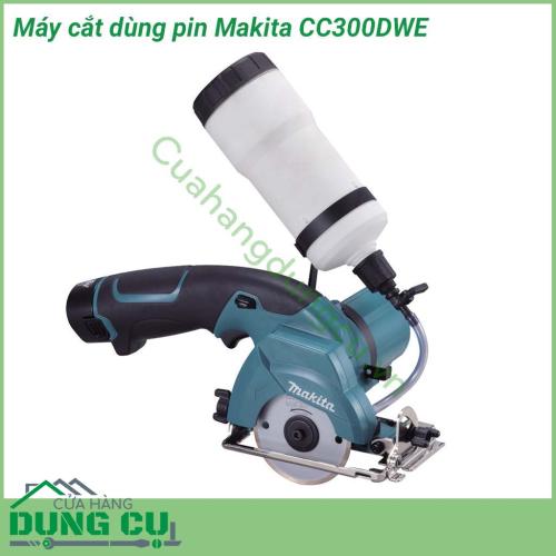 Máy cắt dùng pin Makita CC300DWE với thiết kế trọng lượng nhẹ dễ dàng thao tác. Vỏ ngoài của máy được làm bằng nhựa tổng hợp chịu lực tốt, chống biến dạng khi bị tác động mạnh.  Tốc độ cắt nhanh, chính xác giúp bạn hoàn thành công việc nhanh chóng.