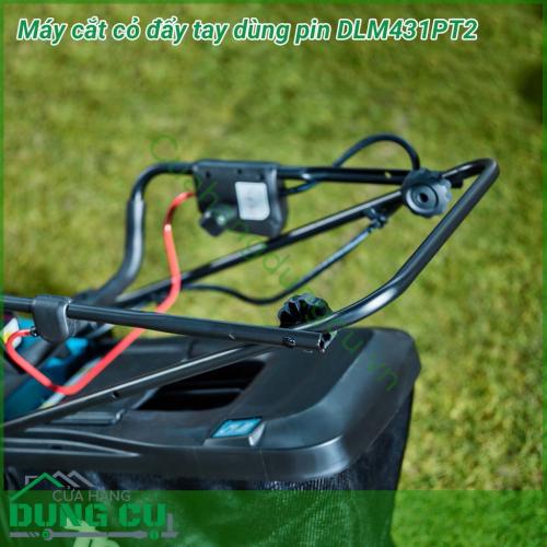 Máy cắt cỏ đẩy tay dùng pin Makita DLM431PT2 có độ bền cao nhờ được làm từ vật liệu cao cấp và động cơ hoạt động ổn định. Kiểu dáng gọn nhẹ, dễ dàng cầm nắm. Máy vận hành êm, ít tiếng ồn nên không gây ảnh hưởng đến môi trường xung quanh. 