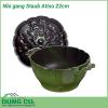 Nồi gang Staub Atiso đường kính 22cm nổi bật với thiết kế hình hình Atiso màu xanh giúp cho sản phẩm vô cùng bắt mắt Để hạn chế tình trạng trầy xước trong quá trình sử dụng sản phẩm nồi gang được phủ một lớp men phù hợp với các món ninh hầm nướng