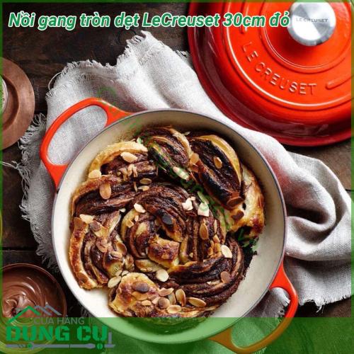 Nồi gang tròn LeCreuset 30cm màu đỏ được sản xuất hoàn toàn từ các vật liệu chất lượng cao kết hợp với lớp tráng men cao cấp giữ được độ nóng lâu hơn cho các món ăn