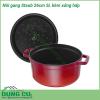 Nồi gang Staub 26cm 5L kèm xửng hấp được mệnh danh là chiếc nồi tốt nhất để làm món hầm kho và hấp Với thiết kế cực thời trang và đẹp mắt quy trình tráng men majolica ba lớp đặc biệt chất lượng cao giúp cải thiện khả năng chống sốc nhiệt và trầy xước