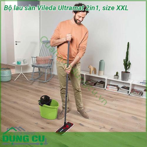 Bộ lau sàn Vileda Ultramat 2in1 size XXL bao gồm 1 cây lau nhà với tấm giẻ lau từ sợi micro và 1 xô chứa nước gắn giá vắt nước  Nhờ khớp nối 360 ° linh hoạt có thể dễ dàng tiếp cận mọi góc và mọi góc  Loại bỏ ngay cả những vết bẩn và vết bẩn cứng đầu nhất