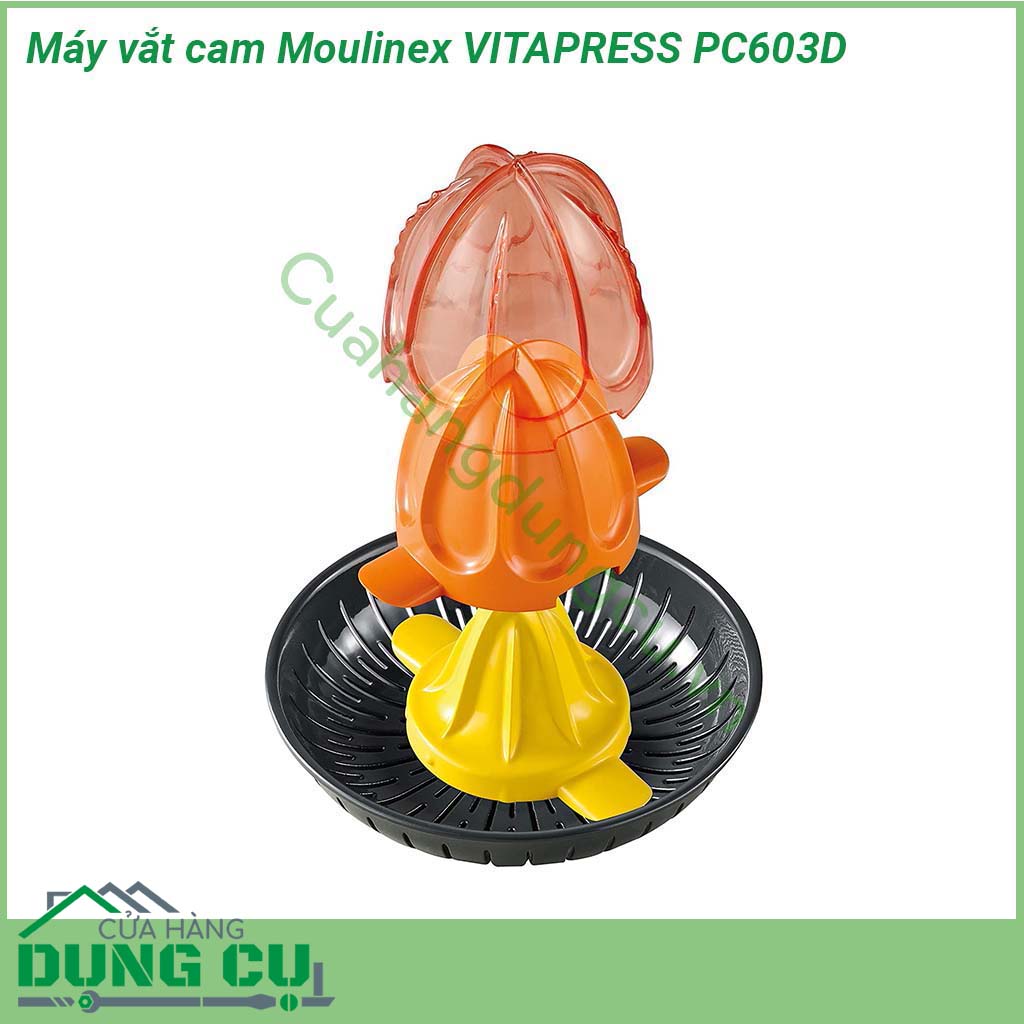 Máy vắt cam Moulinex VITAPRESS PC603D thiết kế nhỏ gọn chất liệu cao cấp với một lớp phủ kim loại Máy được trang bị một công suất 100W  cho phép người dùng ép tất cả các loại trái cây có múi nhanh hơn với một số lượng lớn