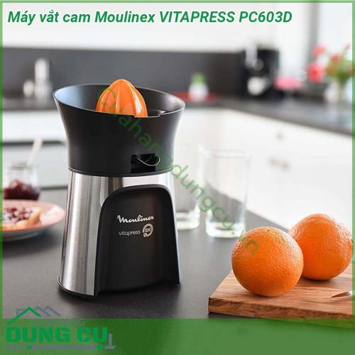 Máy vắt cam Moulinex VITAPRESS PC603D thiết kế nhỏ gọn chất liệu cao cấp với một lớp phủ kim loại Máy được trang bị một công suất 100W  cho phép người dùng ép tất cả các loại trái cây có múi nhanh hơn với một số lượng lớn