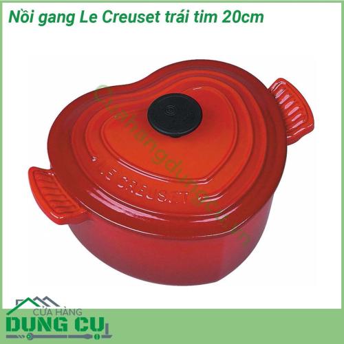 Nồi gang Le Creuset trái tim 20cm sản xuất từ chất liệu chính là gang độ bền cao  an toàn tuyệt đối cho người dùng  Thiết kế độc đáo hình trái tim với máu sắc đỏ bắt mắt Tay cầm chắc chắn và lòng nồi tráng men chống trầy xước