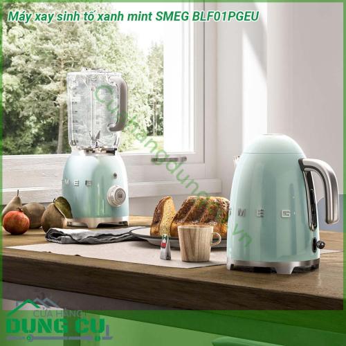 Máy xay sinh tố xanh mint SMEG BLF01PGEU kiểu dáng đẹp mạnh mẽ  chất liệu Aluminium được sơn bóng  Bình nhẹ dễ lau chùi có khả năng chống và đập trày xước và chịu nhiệt  Nắp mở trong suốt Lưỡi dao đôi có thể tháo rời làm bằng thép không gỉ