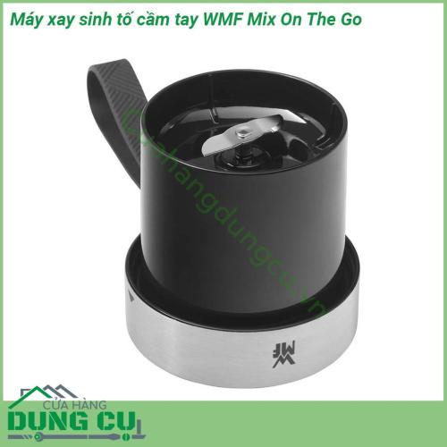 Máy xay sinh tố mini cầm tay WMF Mix On The Go được thiết kế nhỏ gọn cùng công suất mạnh mẽ Hộp được làm từ chất liệu nhựa cao cấp không hề chứa BPA an toàn và thân thiện với sức khoẻ người tiêu dùng