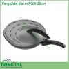 Vung chắn dầu mỡ Silit 28cm được làm bằng thép không gỉ với các lỗ thông hơi ngăn chặn sự ngưng đọng của hơi nước Vung nhẹ cầm không bị nặng tay đảm bảo an toàn tuyệt đối khi tiếp xúc đồ ăn ở nhiệt độ cao và không bị oxi hóa khi tiếp xúc hóa chất