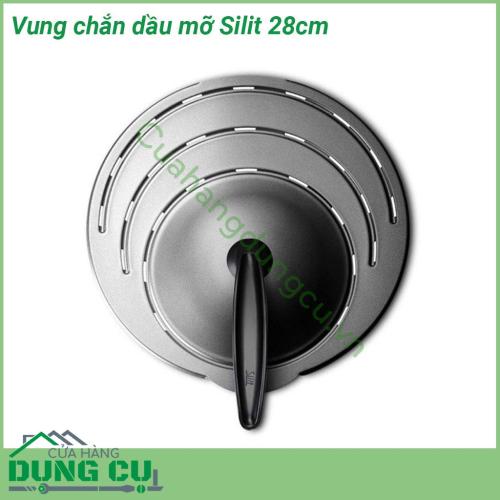 Vung chắn dầu mỡ Silit 28cm được làm bằng thép không gỉ với các lỗ thông hơi ngăn chặn sự ngưng đọng của hơi nước Vung nhẹ cầm không bị nặng tay đảm bảo an toàn tuyệt đối khi tiếp xúc đồ ăn ở nhiệt độ cao và không bị oxi hóa khi tiếp xúc hóa chất