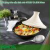 Nồi gang tròn nắp hình nón STAUB TAJINE CRM 28cm sử dụng chất liệu gang mang đến cho nồi độ bền rất cao có thể sử dụng trong nhiều năm liền Đặc biệt nắp gốm được thiết kế hình nón giúp việc hầm các món ăn nhanh hơn với độ mềm và thơm đặc trưng