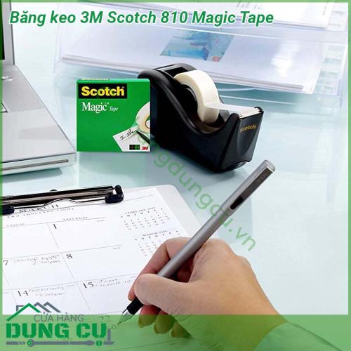 Băng keo 3M 810 Scotch Magic Tape thiết kế dạng cuộn  có bề mặt hơi ráp màu sắc trắng đục nhưng trong suốt Khi sử dụng dễ dàng kéo hoặc xé ra bằng tay để dán lên bề mặt cần dán Băng keo không chứa hóa chất độc hại nên an toàn cho sức khỏe người dùng