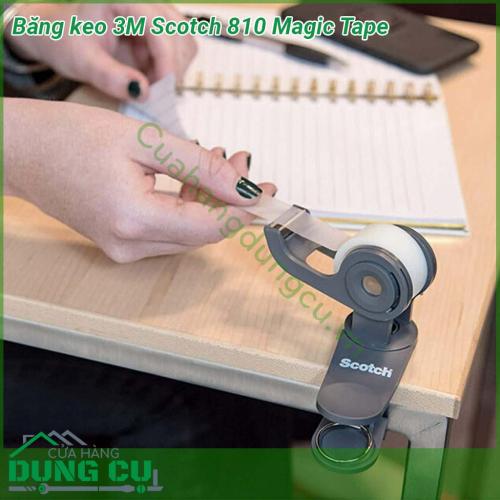 Băng keo 3M 810 Scotch Magic Tape thiết kế dạng cuộn  có bề mặt hơi ráp màu sắc trắng đục nhưng trong suốt Khi sử dụng dễ dàng kéo hoặc xé ra bằng tay để dán lên bề mặt cần dán Băng keo không chứa hóa chất độc hại nên an toàn cho sức khỏe người dùng