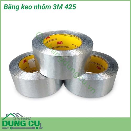 Băng keo nhôm 3M 425 có màu bạc sáng  lớp nhôm mềm độ dày 0 7mm được liên kết chặt với lớp keo acrylic đặc biệt trong suốt phía dưới chắc chắn độ bền lâu dài  Có khả năng chống cháy chịu được nhiệt độ và thời tiết khắc nghiệt chống tia UV