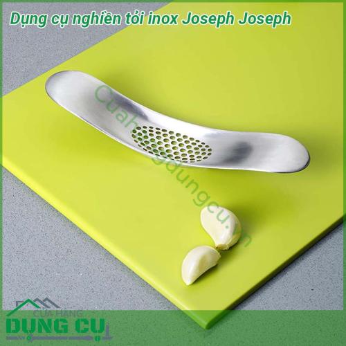 Dụng cụ nghiền tỏi inox Joseph Joseph kiểu dáng hiện đại tiện dụng Phần nghiền tỏi bằng inox sắc bén không hoen gỉ Sản phẩm có độ bền chắc cao không chứa BPA hay hóa chất gây hại đảm bảo an toàn cho sức khỏe người dùng