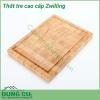 Thớt tre cao cấp Zwilling được làm bằng tre ít thấm nước độ đàn hồi tốt lý tưởng để bảo vệ lưỡi dao khi cắt dưới thớt  Thiết kế sản phẩm có rãnh sâu giúp đảm bảo vệ sinh khi sử dụng