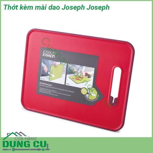 Thớt kèm mài dao Joseph Joseph được làm bằng chất liệu cao cấp có khả năng kháng khuẩn an toàn cho người dùng  Kèm đồ MÀI DAO bằng Ceramic phù hợp với tất cả các loại dao kim loại