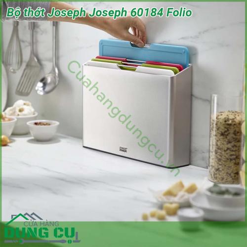 Bộ thớt Joseph Joseph 60184 Folio gồm 4 thớt với 4 mầu được làm từ nhựa không chứa BPA an toàn khi sử dụng Bộ thớt Joseph còn có thiết kế chân chống trượt Bề mặt cắt dễ làm sạch thân thiện với dao