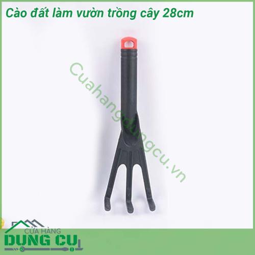 Cào đất làm vườn trồng cây 28cm thiết kế thông minh dễ dàng cầm nắm và sử dụng Tay cầm bằng nhựa trọng lượng nhẹ  Cào còn có thiết kế 1 lỗ tròn trên tay cầm giúp việc bảo quản cất giữ sản phẩm trở nên dễ dàng hơn