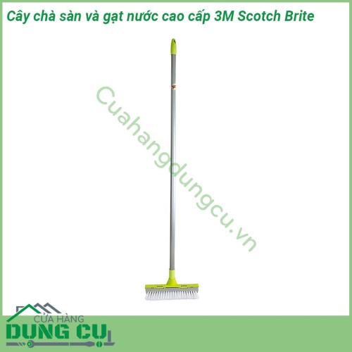 Cây chà sàn và gạt nước cao cấp 3M Scotch Brite thiết kế gọn gàng trọng lượng nhẹ Thân cây được làm từ thép không gỉ và bàn chải được làm từ nhựa PVC cùng với lưỡi gạt nước bằng cao su an toàn cho mọi bề mặt cứng cần lau chùi