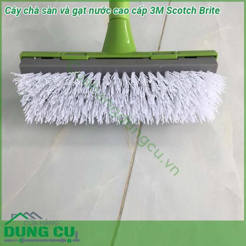 Cây chà sàn và gạt nước cao cấp 3M Scotch Brite thiết kế gọn gàng trọng lượng nhẹ Thân cây được làm từ thép không gỉ và bàn chải được làm từ nhựa PVC cùng với lưỡi gạt nước bằng cao su an toàn cho mọi bề mặt cứng cần lau chùi