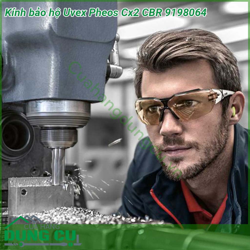 Kính bảo hộ Uvex Pheos Cx2 CBR 9198064 nhẹ cùng với thiết kế ôm sát khuôn mặt bảo vệ toàn bộ vùng mắt  Đệm mũi silicon mềm dẻo hơn giúp người dùng cảm thấy thoải mái dễ chịu  Phần gọng mắt kính Uvex sử dụng nhựa dẻo rất bền chắc