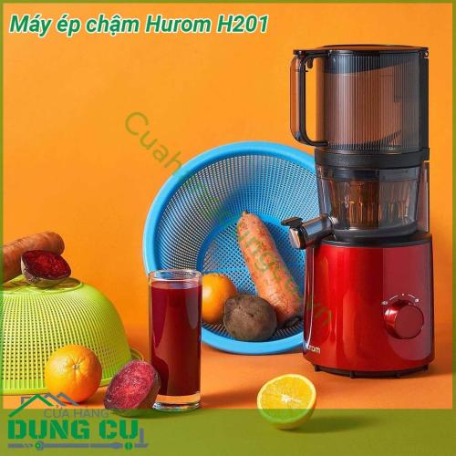 Máy ép trái cây chậm cao cấp Hurom H201 có kích thước nhỏ với kiểu dáng sang trọng  vỏ ngoài được làm từ nhựa cao cấp chắc chắn bền bỉ không gây ra các chất độc hại luôn đảm bảo chất lượng an toàn vệ sinh thực phẩm