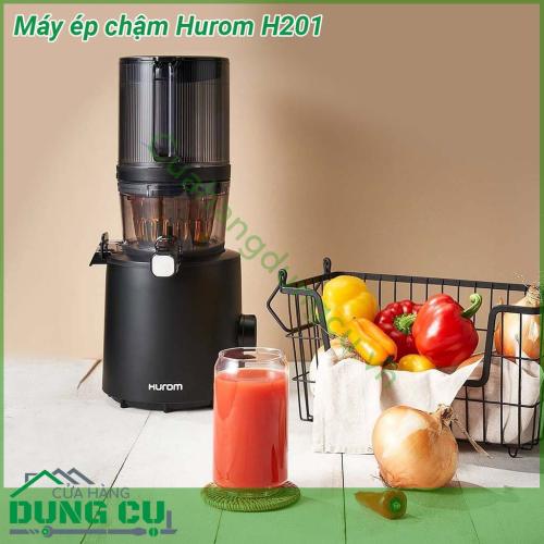 Máy ép trái cây chậm cao cấp Hurom H201 có kích thước nhỏ với kiểu dáng sang trọng  vỏ ngoài được làm từ nhựa cao cấp chắc chắn bền bỉ không gây ra các chất độc hại luôn đảm bảo chất lượng an toàn vệ sinh thực phẩm