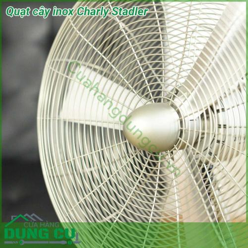 Quạt cây inox Charly Stadler với thiết kế giống như một tuabin máy bay phản lực cực kỳ đẹp Cánh quạt bằng chất liệu nhôm đúc cho phép quạt hoạt động với hiệu suất lên tới 6000m3 không khí trên một giờ