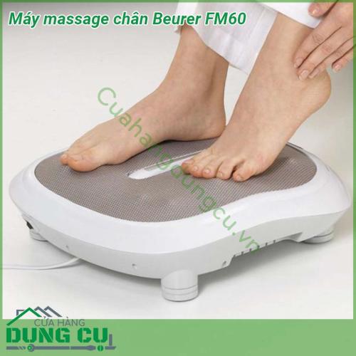 Máy massage chân Beurer FM60 được thiết kế với 6 đầu massage với 18 đầu (núm) massage theo khuôn hình bàn chân của bạn với mỗi khu vực có 3 đầu quay massage nhỏ sẽ mát xa nhẹ nhàng êm ái các huyệt đạo vùng gan bàn chân mang lại cảm giác thư thái dễ chịu