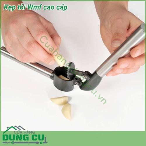 Kẹp tỏi Wmf cao cấp thiết thực và thanh lịch chất liệu cao cấp thép không gỉ Cromargan 18 10 bóng mờ các bộ phận chắc chắn thiết kế tạo lực hỗ trợ ép tỏi được dễ dàng