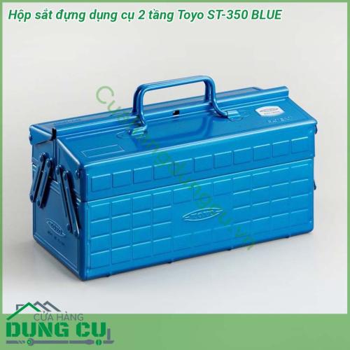 Hộp đựng dụng cụ 2 tầng Toyo ST-350 BLUE được sản xuất từ chất liệu cao cấp nên có độ chắc chắn vượt trội chống gỉ sét chịu được lực tốt và nhu cầu đựng đồ nghề linh kiện phụ kiện hoặc các dụng cụ… Có tay cầm phía trên giúp dễ dàng di chuyển