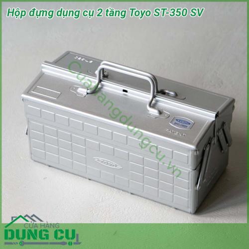 Hộp đựng dụng cụ 2 tầng Toyo ST-350 SV được làm bằng vật liệu chắc chắn chống va đập độ bền cao Thiết kế thông minh 2 tầng xếp chống và 1 khay lớn dưới đáy thùng tự mở ra khi mở nắp Tay xách chắc chắn khi mở 2 tay xách ngả sang 2 bên dễ dàng lấy đồ