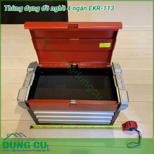 Thùng đựng đồ nghề 4 ngăn EKR-113 được làm từ thép cao cấp có độ dày được cán nguội chống ăn mòn nên hộp có tuổi thọ cao không bị ghỉ và không bị cong vênh Bên ngoài được sơn tĩnh điện bóng đẹp chống gỉ 4 ngăn đựng riêng biệt dễ phân loại đồ