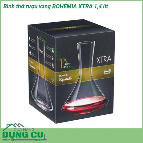 Bình thở rượu vang BOHEMIA XTRA 1 4 lít được làm bằng thuỷ tinh cao cấp thổi phồng có thể tích 1 4 lít Bình có dạng củ hành phình to phần dưới bụng tạo bề mặt rộng tăng hương vị đậm đà cho rượu vang phần thân trên tiện cầm nắm rót rượu