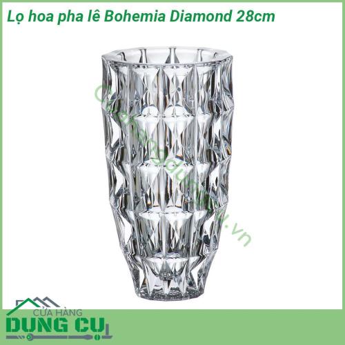 Lọ cắm hoa pha lê Bohemia Diamond 28cm có độ bền cao thiết kế đơn giản thanh lịch và phù hợp với trang trí để bàn cắm hoa hoặc trang trí phòng mang lại sự sang trọng và mới lạ cho không gian