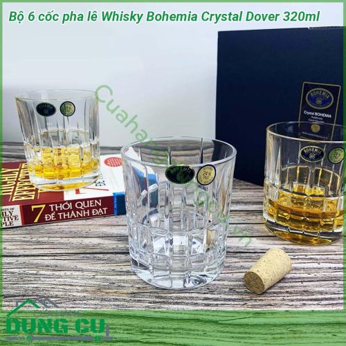 Bộ 6 cốc pha lê Whisky Bohemia Crystal Dover 320ml đơn giản mà nổi bật bởi độ tinh khiết và tươi sáng của thủy tinh pha lê kết hợp với thiết kế hoạ tiết sang trọng lấp lánh tạo độ phản quang và thu hút ánh nhìn