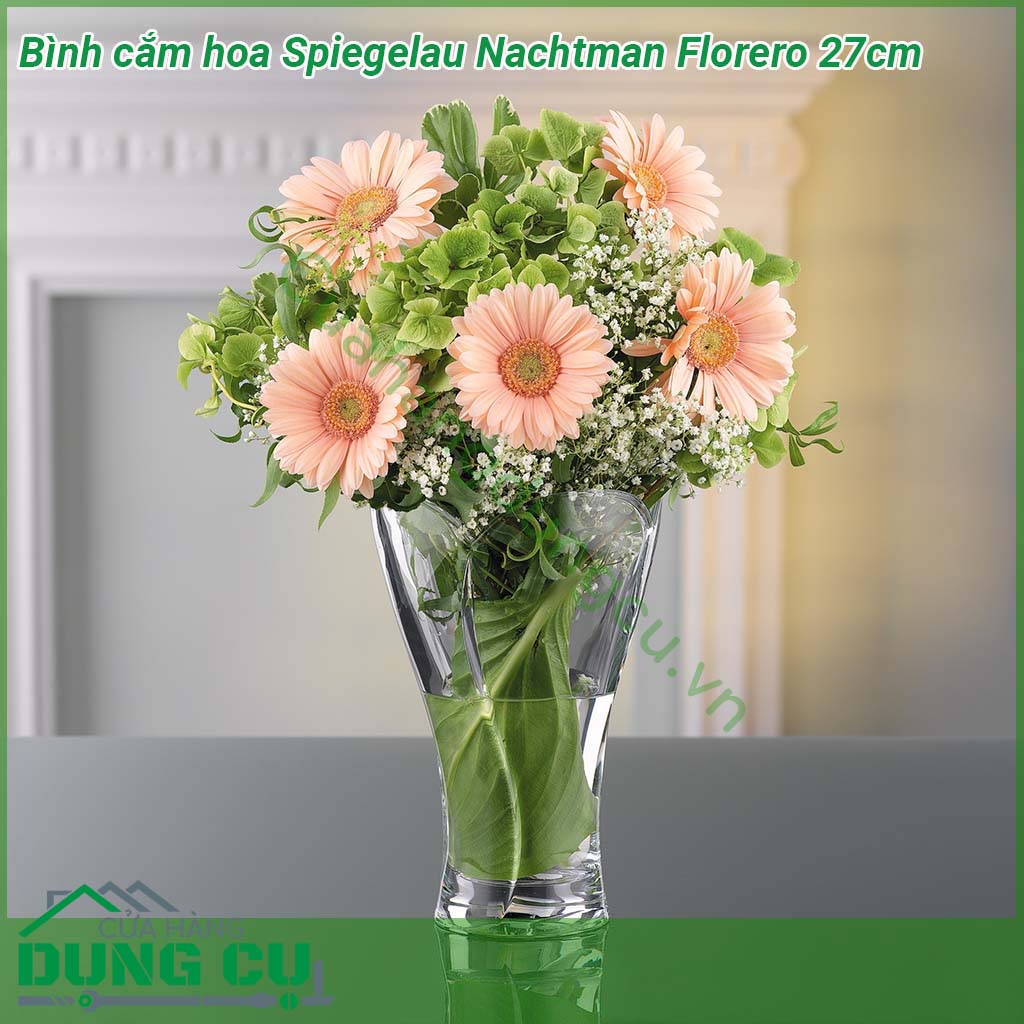 Bình cắm hoa Spiegelau Nachtmann Florero 27cm nhẹ mà bền màu sắc và độ sáng bóng không bị mai một với thời gian bề mặt pha lê có độ chịu lực tốt không dễ bị lực làm cho vỡ hoặc sứt mẻ