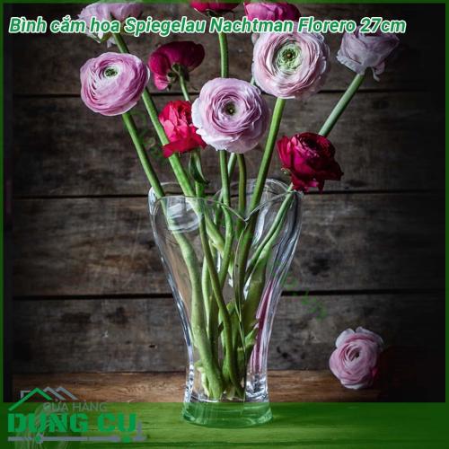 Bình cắm hoa Spiegelau Nachtmann Florero 27cm nhẹ mà bền màu sắc và độ sáng bóng không bị mai một với thời gian bề mặt pha lê có độ chịu lực tốt không dễ bị lực làm cho vỡ hoặc sứt mẻ