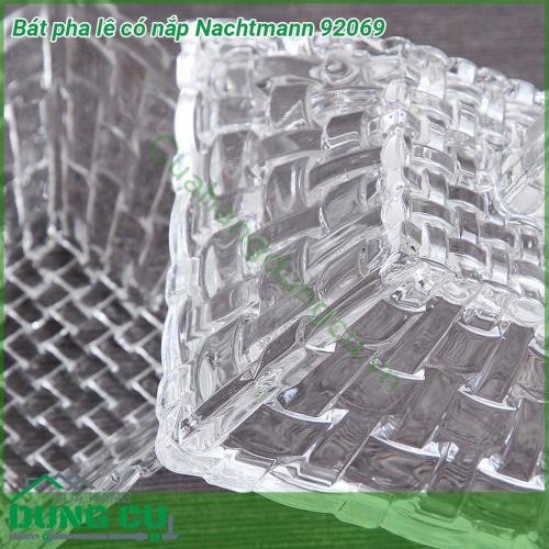 Bát pha lê có nắp Nachtmann 92069 với thiết kế rực rỡ bắt mắt gây ấn tưởng với vẻ ngoài trang nhã và chất liệu pha lê trong suốt Độ bền cao chịu được nhiệt độ cao cũng như thấp không dễ nứt vỡ bề mặt pha lê có độ chịu lực tốt