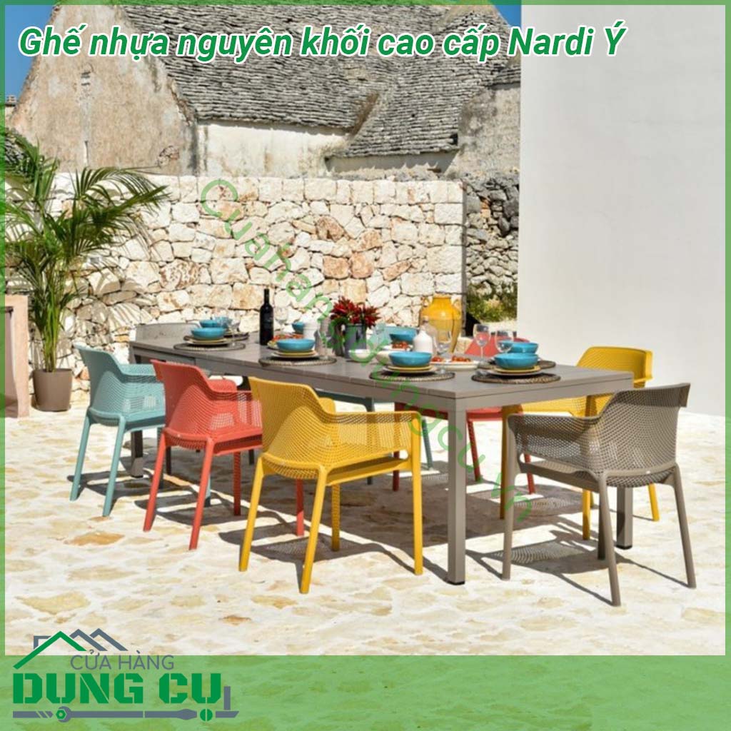 Ghế nhựa nguyên khối cao cấp Nardi Ý mẫu ghế ngoài trời đẹp mắt của hãng Nardi Italia Ghế được làm bằng chất liệu nhựa Polypropylene sợi thuỷ tinh với phụ gia chống tia UV có khả năng tái chế rất thân thiện với môi trường và an toàn cho người sử dụng