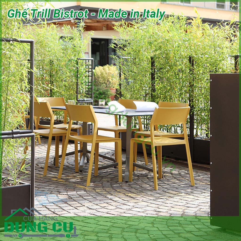 Ghế Trill Bistrot - Made in Italy là sự lựa chọn đầy phong cách cho bất kỳ không gian sống ngoài trời nào  Chiếc ghế không tay vịn này được làm bằng nhựa sợi thủy tinh đơn sắc có nhiều màu cho bạn lựa chọn có khả năng chống tia cực tím và thậm chí có thể tái chế