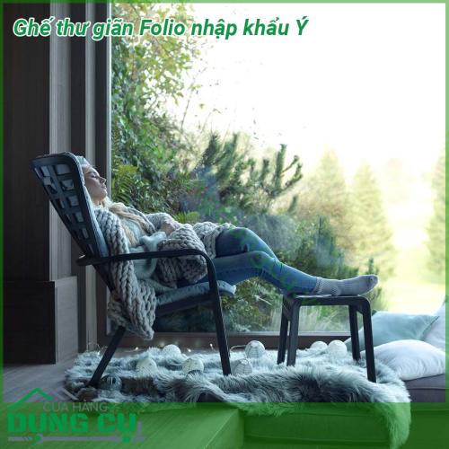 Ghế thư giãn Folio nhập khẩu Ý nhập khẩu được làm bằng nhựa sợi thủy tinh với hoa văn hình vuông được đục lỗ và lớp hoàn thiện mờ  Với chân chống trượt  Cực kỳ dễ vệ sinh chịu được thời tiết có thể xếp chồng lên nhau và hoàn toàn có thể tái chế