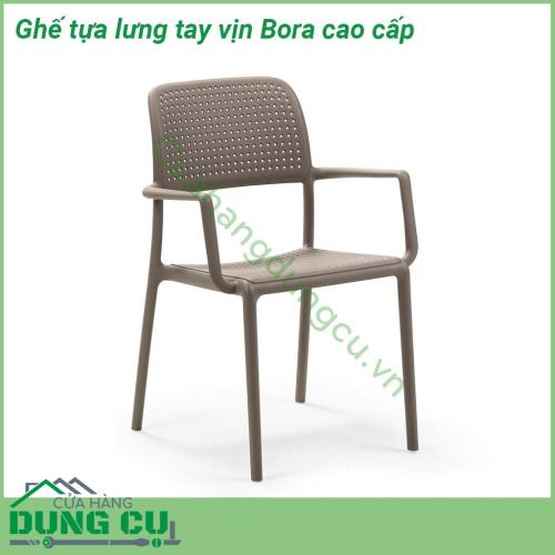 Ghế tựa lưng tay vịn Bora cao cấp làm bằng nhựa polypropylene sợi thủy tinh chất lượng cao có màu đồng nhất  Vật liệu chống thời tiết và vết bẩn  Chân cao su chống trượt chống mài mòn có thể thay thế Dễ dàng vệ sinh không cần bảo trì Ghế có thể xếp chồng lên nhau